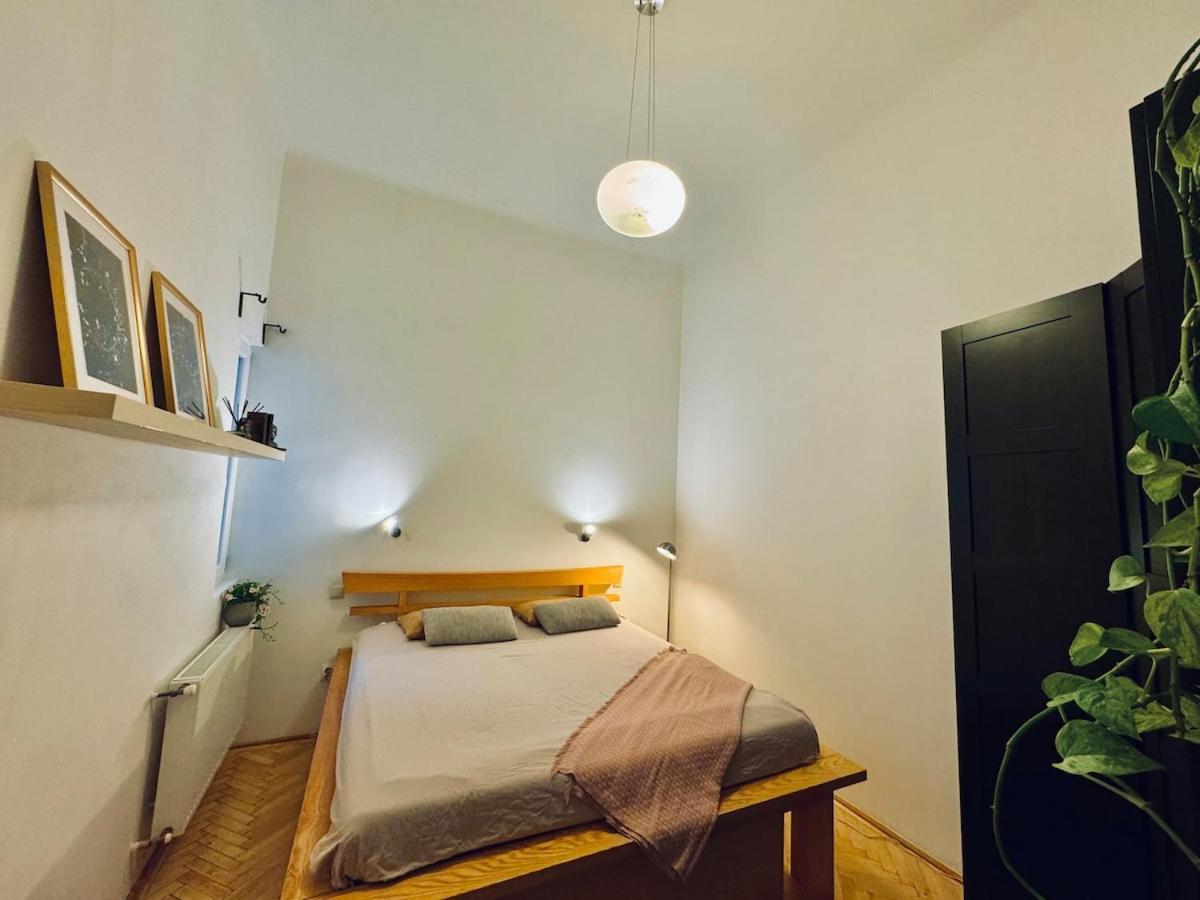 Moon - Spacious Apartmán *
